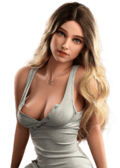 Blazedoll Laila 166 cm blond lalka erotyczna z długimi falującymi włosami, niebieskimi oczami i szarym topem, widok z przodu
