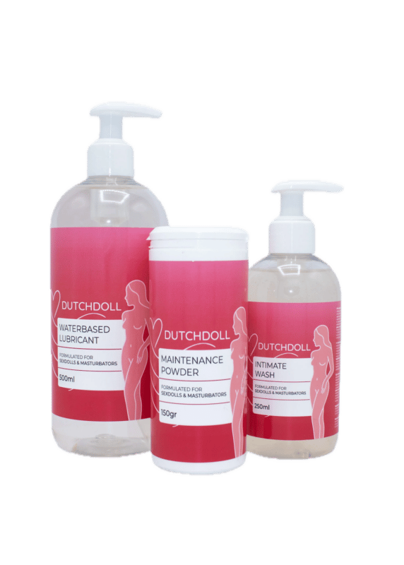 DutchDoll Complete Care Set s lubrikačním gelem na vodní bázi, udržovacím pudrem a intimním mycím prostředkem v růžovém bale…