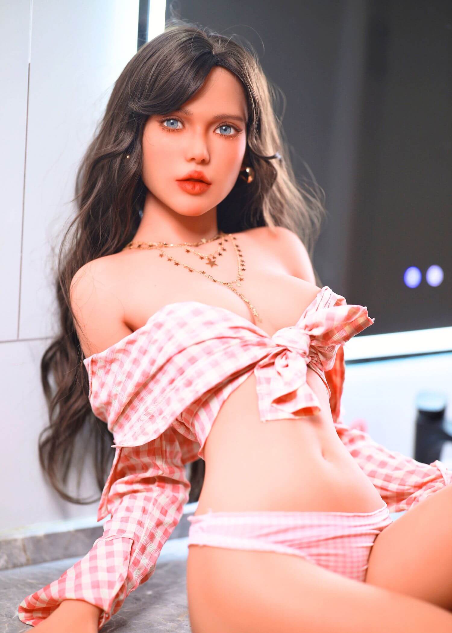 7-6 Firedoll Zoey | 157 cm – Image 1