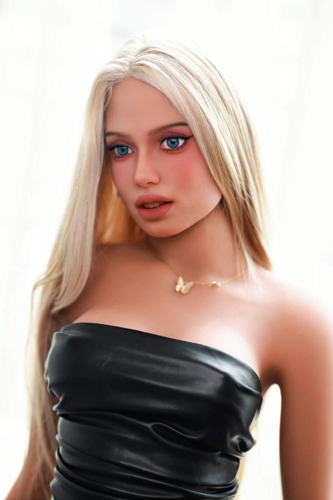 DutchDoll Sophie · 158 cm