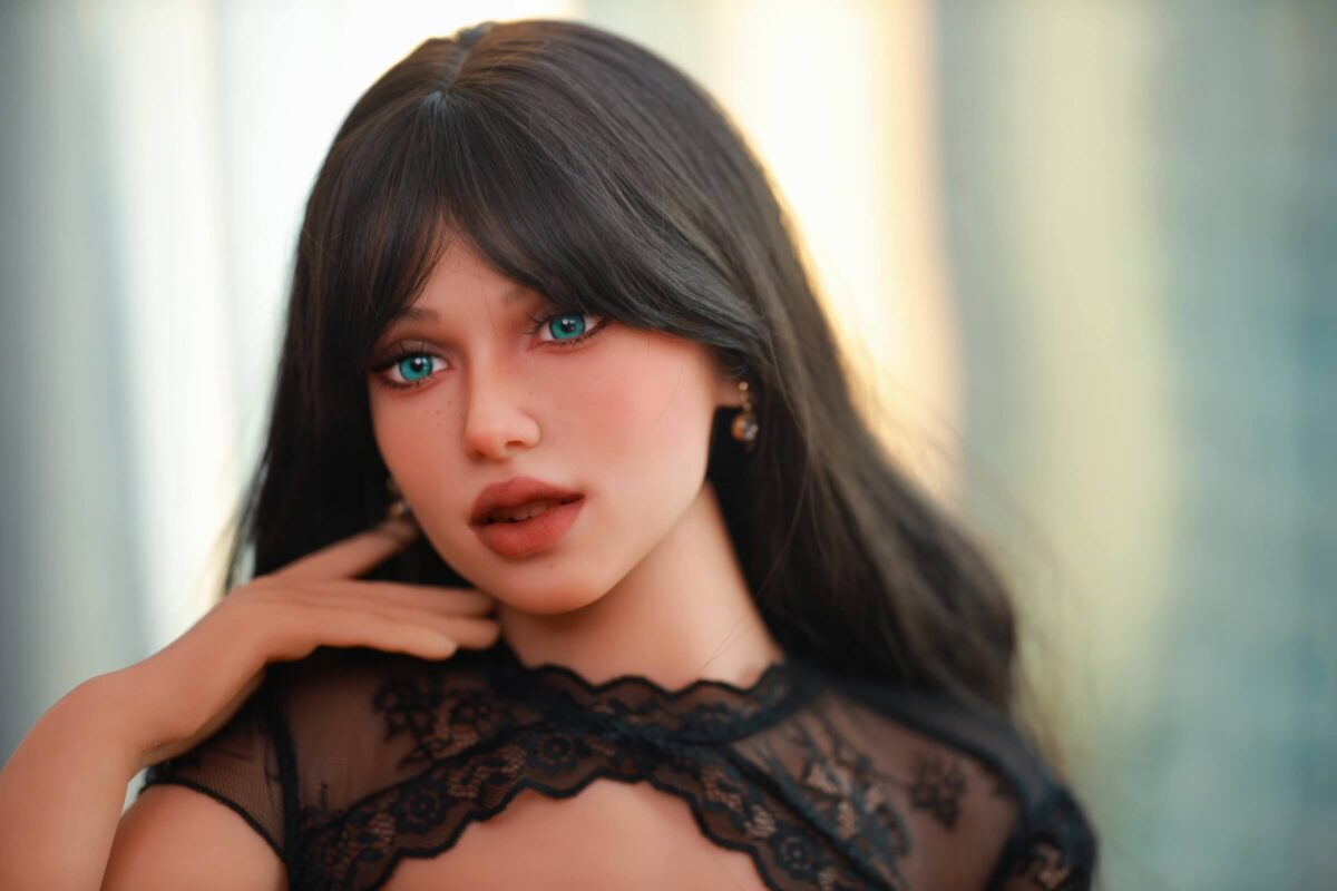 DutchDoll Layla · 158 cm