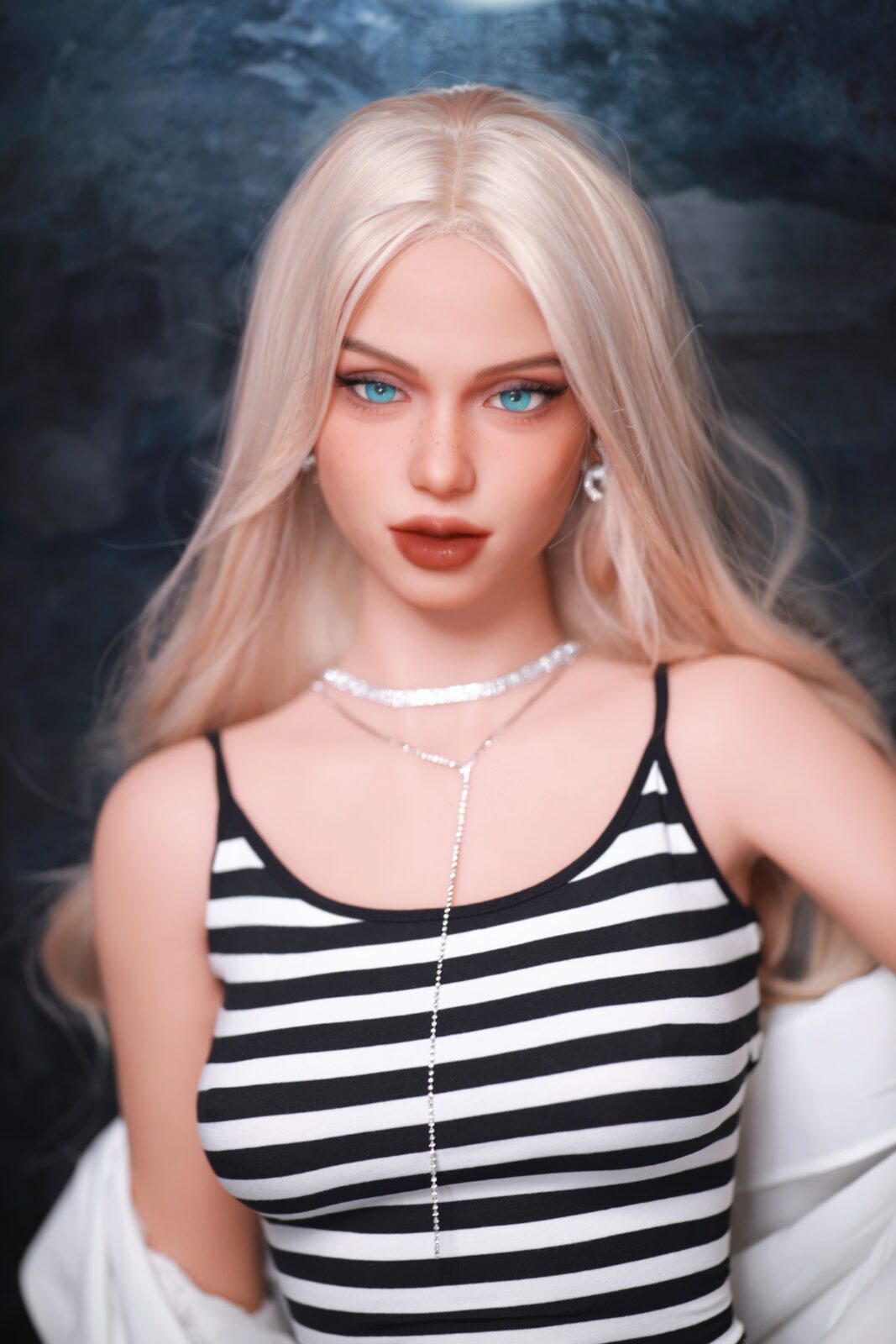 DutchDoll Hannah · 161 cm