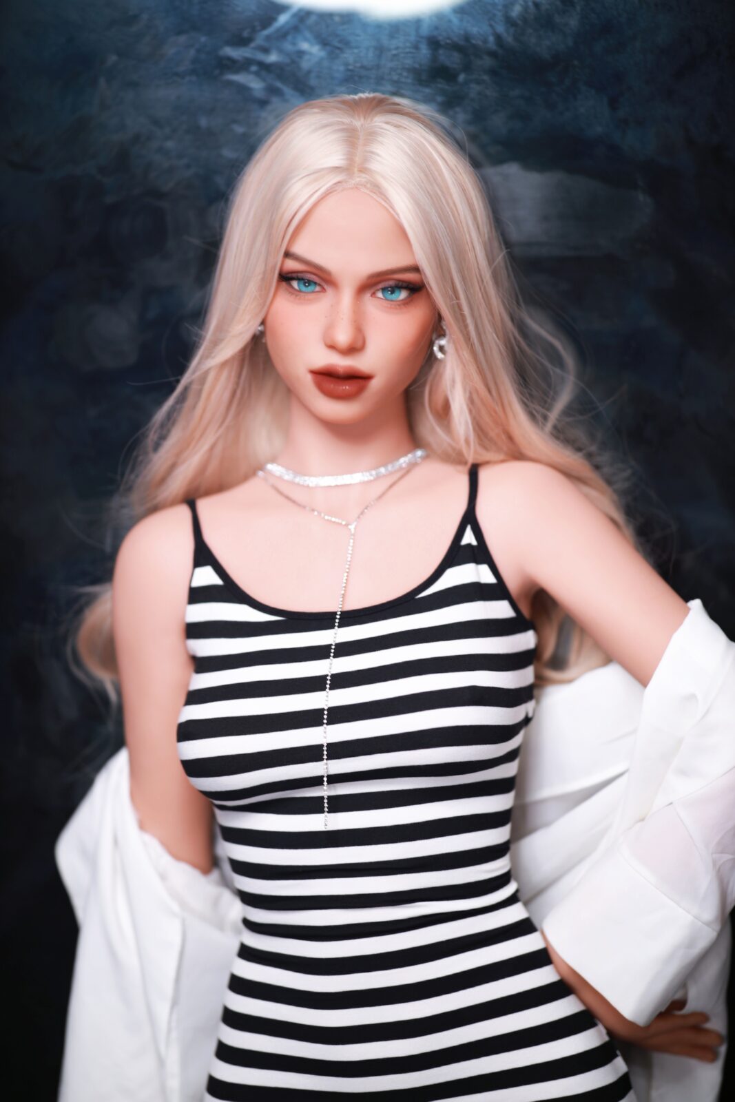 DutchDoll Hannah · 161 cm