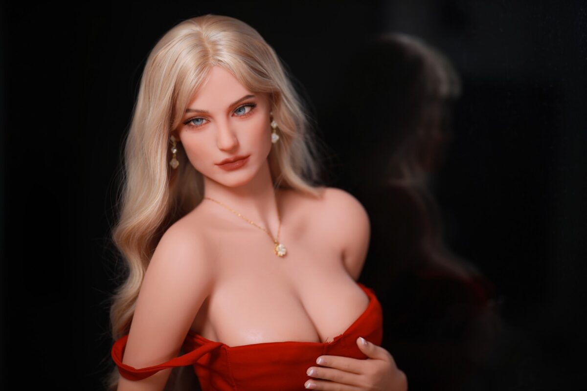 Firedoll Roxy · 166 cm