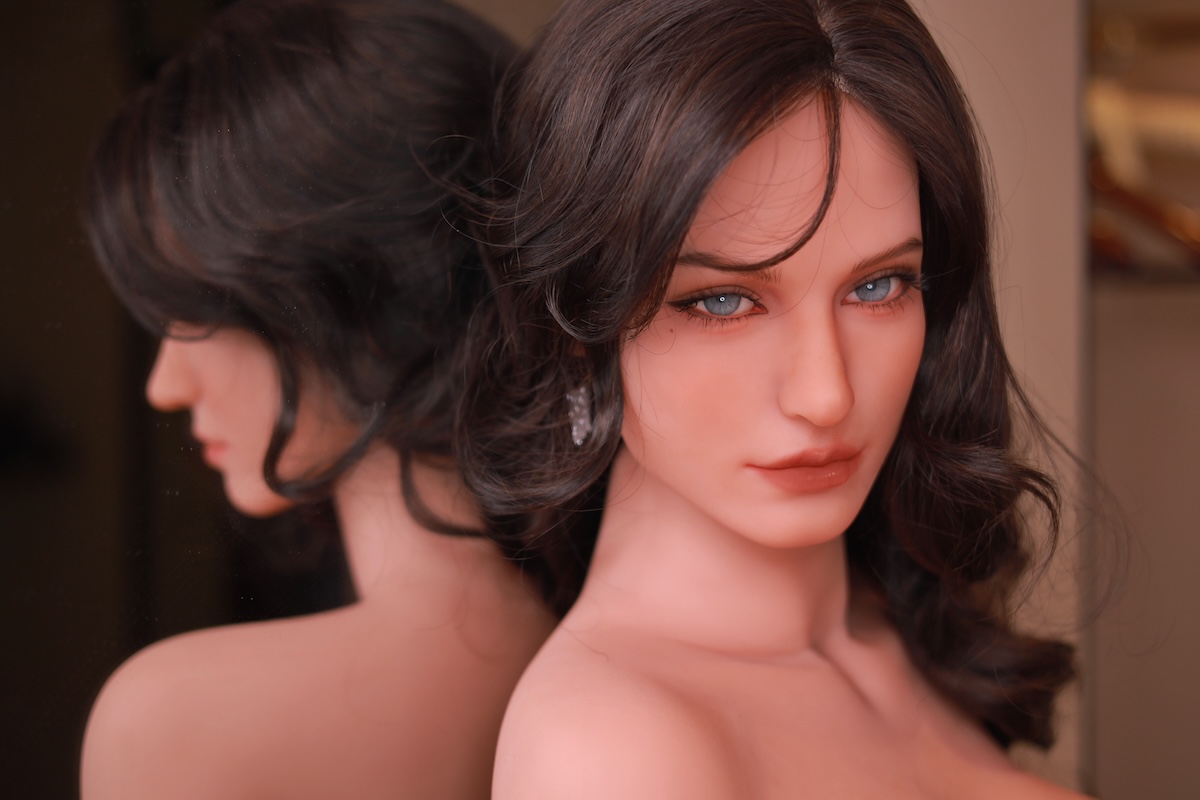 Firedoll Helena · 166 cm