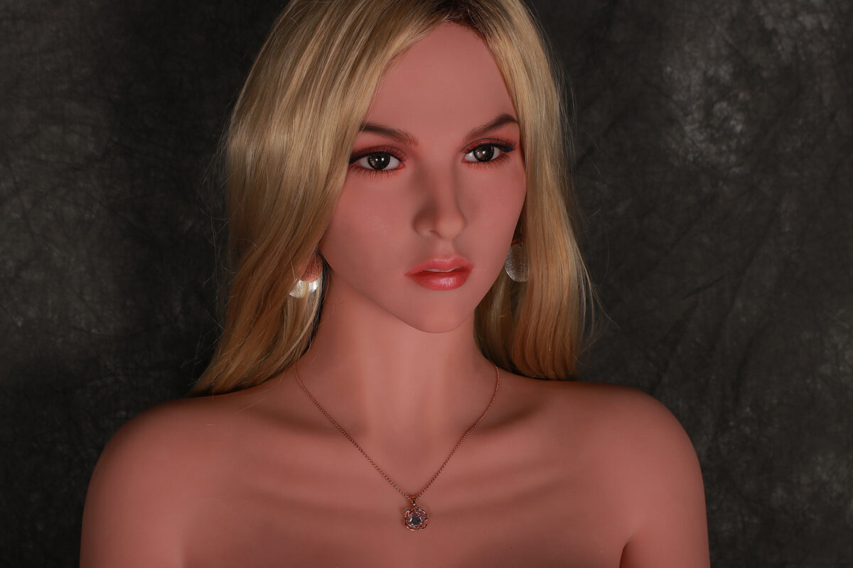 Firedoll Bonny · 163 cm