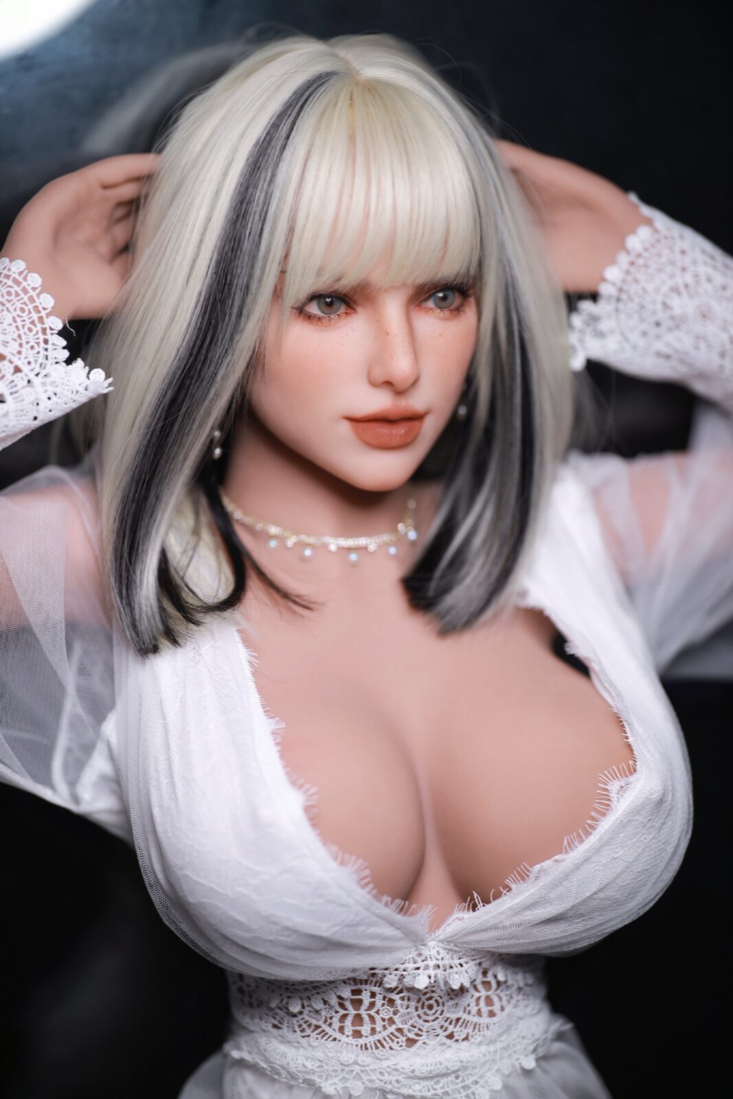 DutchDoll Tiana · 159 cm