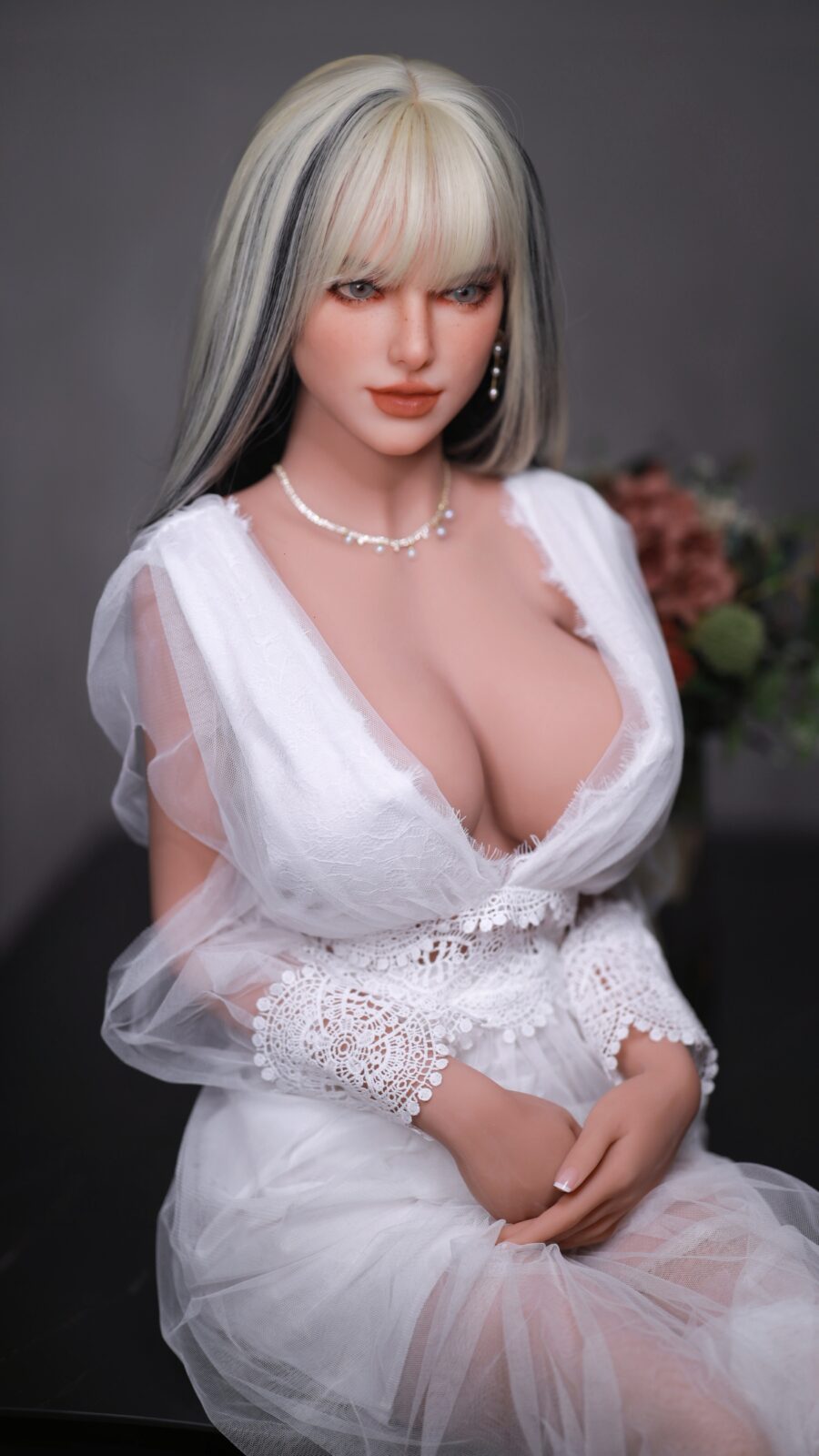 DutchDoll Tiana · 159 cm