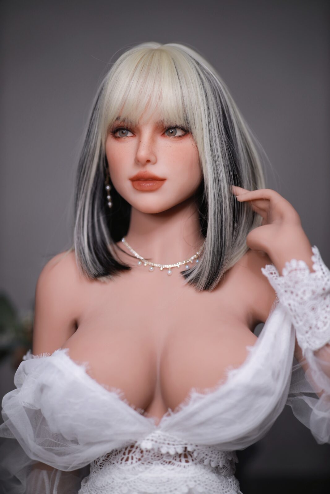 DutchDoll Tiana · 159 cm